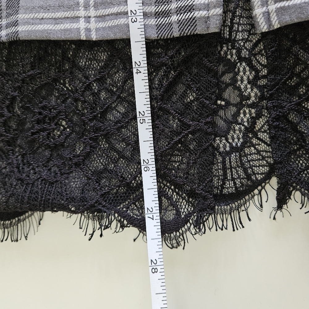 Torrid Pencil Skirt 1x Black Gray Plaid Lace Trim Back Slit Studio Ponte Lux - Picture 14 of 15